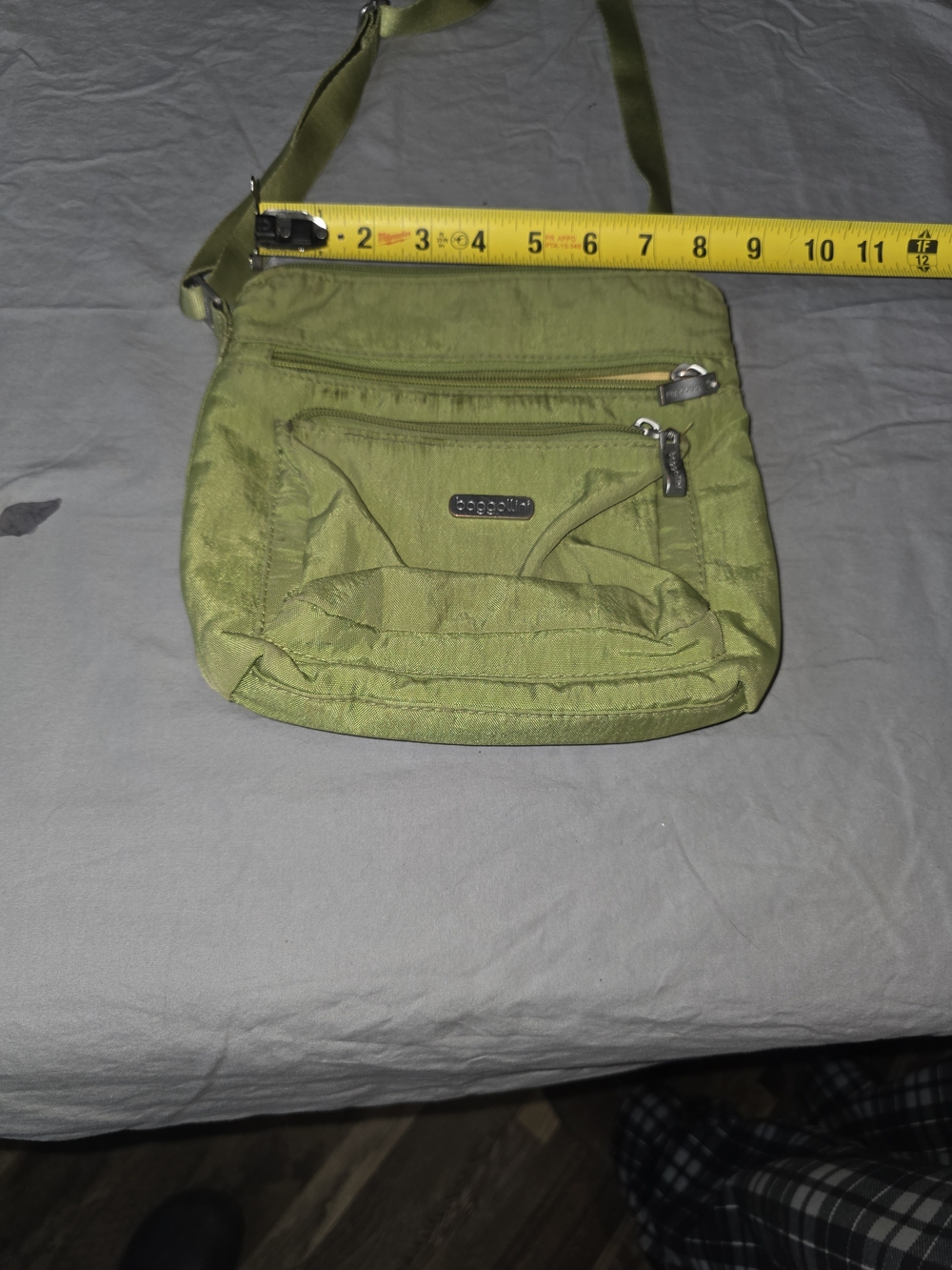 Baggallini Lime Green Crossbody Organizer with Yellow Interior - Picture 4 of 4